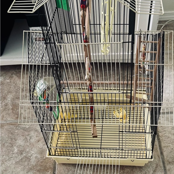 Black and yellow Bird Cage - Picture 1 of 13